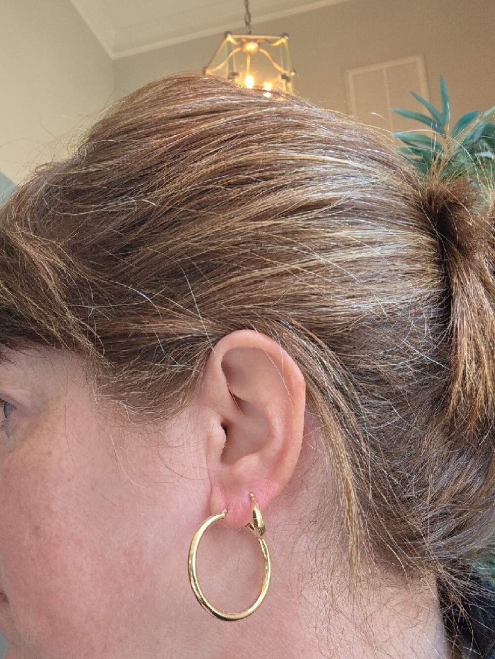 14kt Gold Hollow Hoop Earrings - Classic - Picture 5 of 11